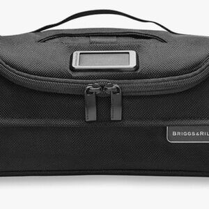Briggs & Riley Baseline Executive Essentials Toiletry Kit black